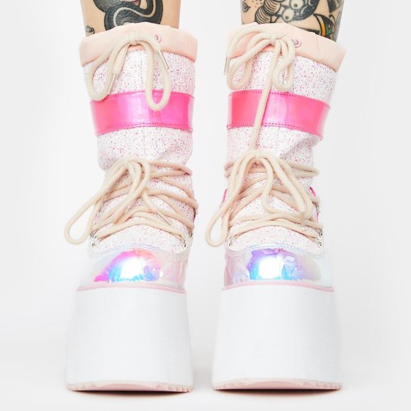Dolls Kill Y.R.U. Platform Winter Boots Size 7 - Picture 4 of 9